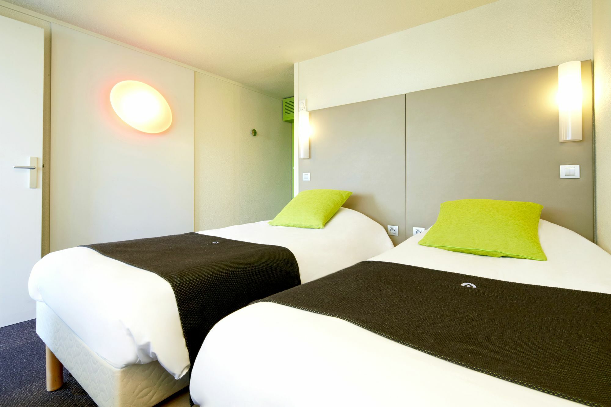 Campanile Poitiers - Site Du Futuroscope Hotell Chasseneuil-du-Poitou Eksteriør bilde